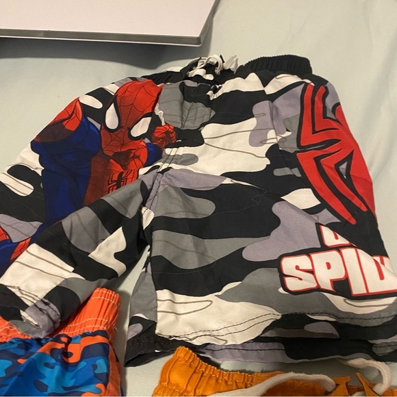 Boys Graphic Swim Trunks - Picture 3 of 6